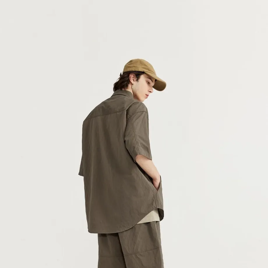 Unisex oversize košile s krátkým rukávem a kapsami Streetstyle M Brown