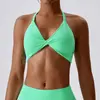 Dámská fitness podprsenka s překřížením a originálně řešenou zadní částí